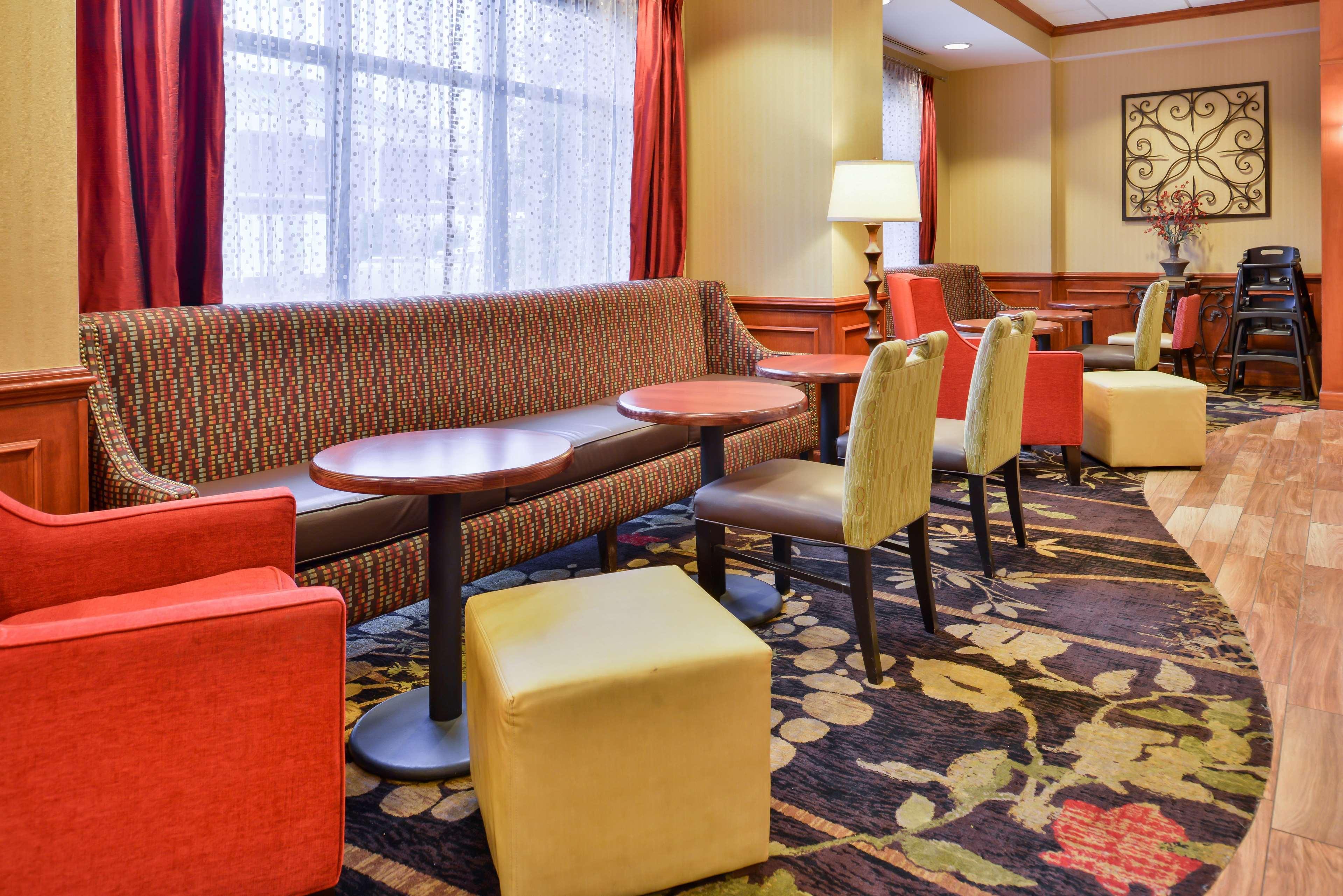 Hampton Inn Emporia Exterior foto